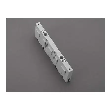 Sammelschienenträger 3P+N+PE, mit Endstück 01272