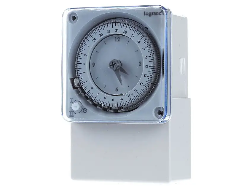 Analogschaltuhr mit Gangres. Tages. 230V50Hz MaxiRexQT/49754